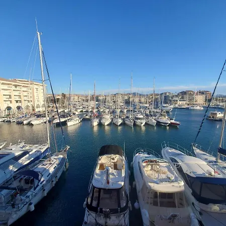 Cap Hermes 31m2 Vue Port Climatise Piscine, Appartement Fréjus